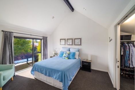 Photo of property in 12 Millpond Place, Parklands, Christchurch, 8083