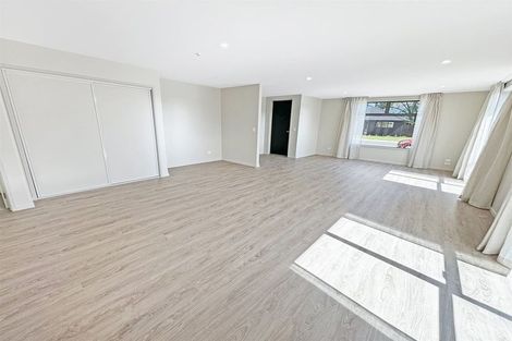 Photo of property in 28 Crossley Avenue, Woodend, 7610