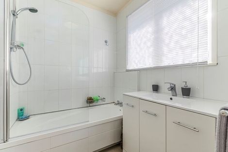 Photo of property in 4 Frangipani Avenue, Manurewa, Auckland, 2102