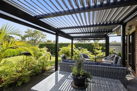 Photo of property in 10a Long Place, Frankleigh Park, New Plymouth, 4310