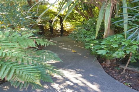 Photo of property in 2 Tainui Road, Cockle Bay, Auckland, 2014