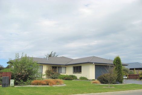 Photo of property in 14 Pascoe Drive, Woodend, 7610