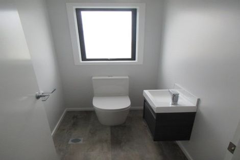 Photo of property in 28 Dahl Drive, Wallaceville, Upper Hutt, 5018