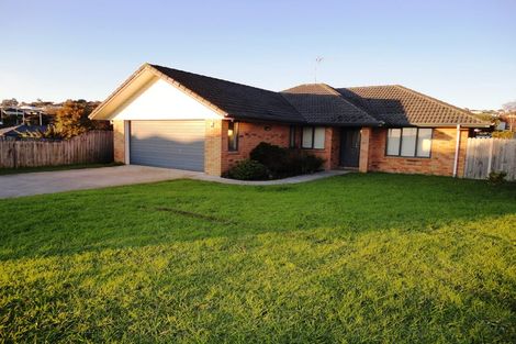 Photo of property in 18 Thomas Road, Flat Bush, Auckland, 2019