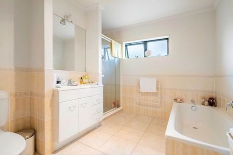 Photo of property in 3a Seacrest Drive, West Harbour, Auckland, 0618