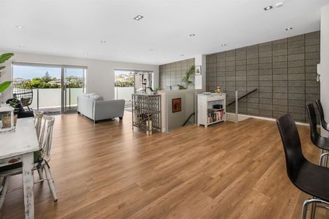 Photo of property in Wilk Heights, 6/8 Wilk Lane, Browns Bay, Auckland, 0630