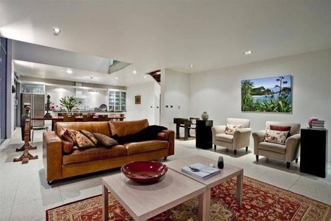 Photo of property in 7 Rangi Avenue, Schnapper Rock, Auckland, 0632