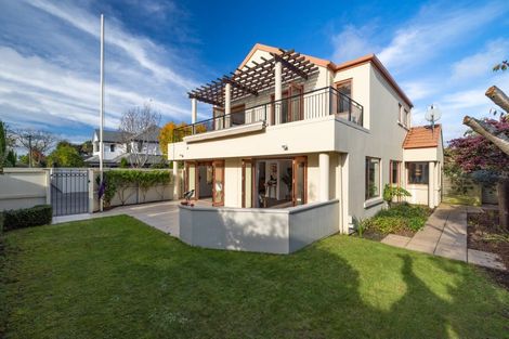 Photo of property in 21a Bryndwr Road, Fendalton, Christchurch, 8052