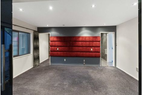 Photo of property in 12 Woodend Road, Woodend, 7610