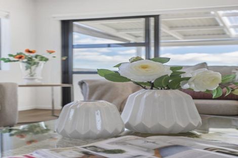 Photo of property in 27 Gilfillan Street, Blockhouse Bay, Auckland, 0600