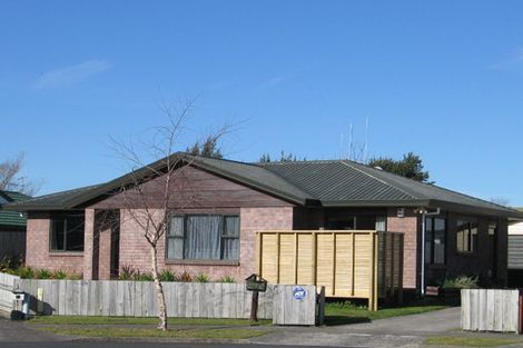 Photo of property in 18 Shannon Place, Nawton, Hamilton, 3200