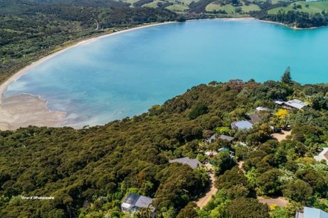 Photo of property in 16 Bella Vista Road, Omiha, Waiheke Island, 1081