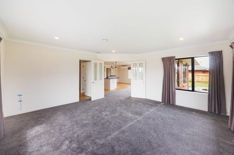 Photo of property in 186 Pacific Drive, Fitzherbert, Palmerston North, 4410