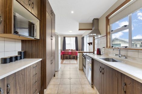 Photo of property in 27 Cavendish Crescent, Awapuni, Palmerston North, 4412