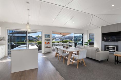 Photo of property in 105 Motu Hei, Pauanui, Hikuai, 3579