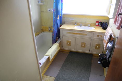 Photo of property in 56 Rhodes Street, Waimate, 7924