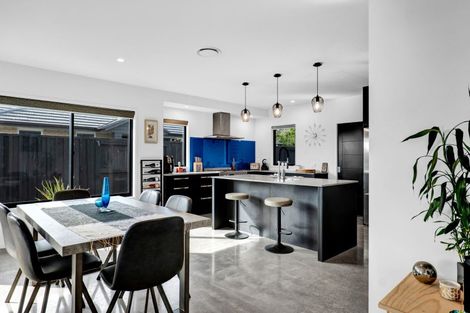 Photo of property in 4 Cessna Lane, Glen Avon, New Plymouth, 4312