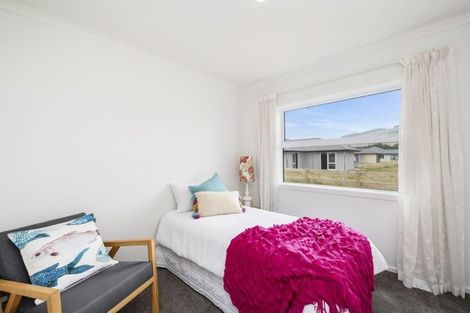 Photo of property in 13 Kahikatea Drive, Kinloch, Taupo, 3377