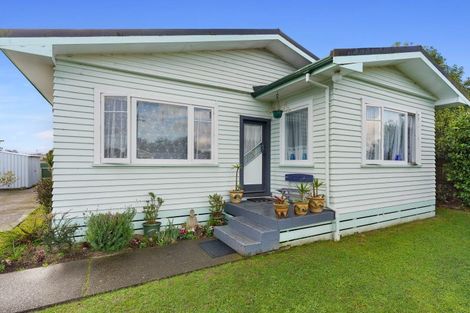 Photo of property in 38 Kirk Street, Otaki, 5512