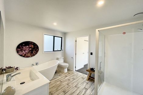 Photo of property in 16 Whitestone Crescent, Weston, Oamaru, 9401