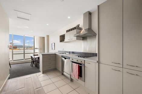 Photo of property in Stadium Garden Flats, 212/107 Thorndon Quay, Pipitea, Wellington, 6011