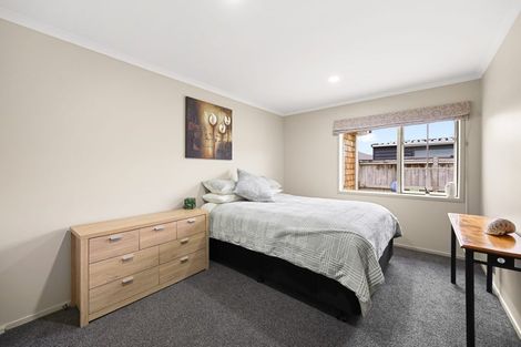 Photo of property in 9 Roderick Place, Rototuna, Hamilton, 3210