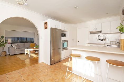 Photo of property in 1/25 Nicholas Road, Somerville, Auckland, 2014