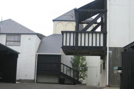 Photo of property in 144 Akaroa Drive, Maupuia, Wellington, 6022