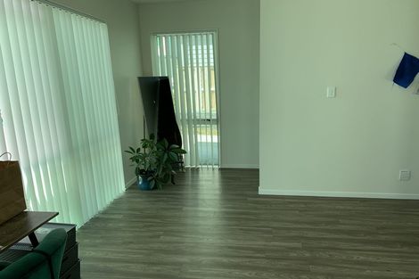 Photo of property in 4a Sherwood Avenue, Te Atatu South, Auckland, 0610