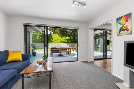 Photo of property in 19 Keating Rise, Northcross, Auckland, 0632