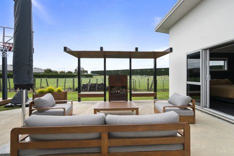 Photo of property in 42 Accolade Street, Maewa, Feilding, 4702