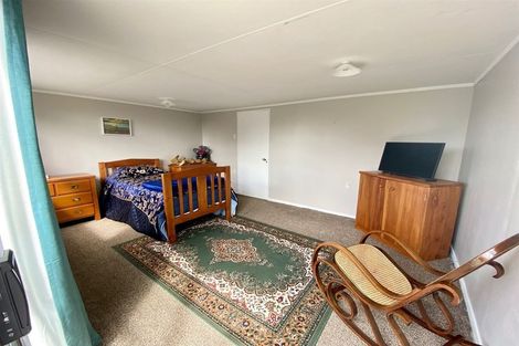 Photo of property in 19 Rata Street, Kaka Point, 9271