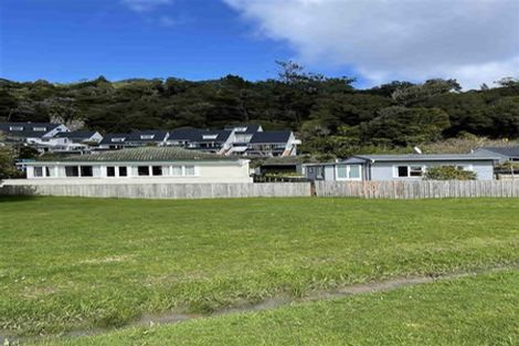 Photo of property in 1 Weranui Road, Waiwera, Orewa, 0994