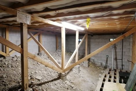 Photo of property in 2/3 Butterworth Drive, Glendene, Auckland, 0602