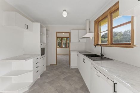 Photo of property in 8 Kiwi Street, Heretaunga, Upper Hutt, 5018