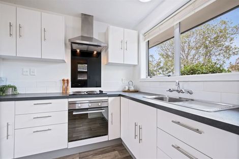 Photo of property in 2/2 Queenspark Drive, Parklands, Christchurch, 8083