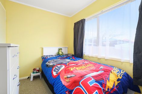 Photo of property in 1/62 Savoy Road, Glen Eden, Auckland, 0602