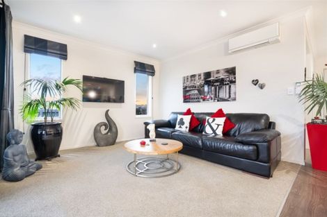 Photo of property in 2 Gateshead Road, Pokeno, 2402