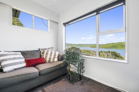 Photo of property in 14 Annan Grove, Papakowhai, Porirua, 5024