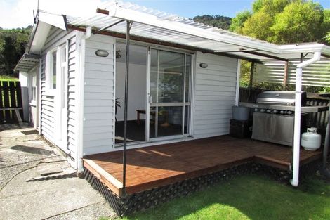 Photo of property in 11 Ashmore Avenue, Cobden, Greymouth, 7802