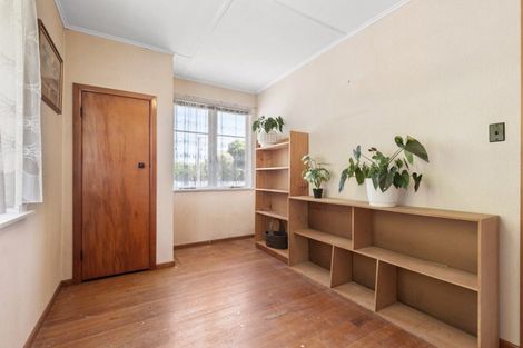 Photo of property in 44 Kings Drive, Levin, 5510