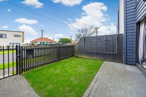 Photo of property in 10 Pasla Close, Papakura, 2110