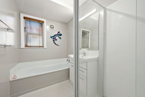 Photo of property in 6 Cecil Street, Clouston Park, Upper Hutt, 5018