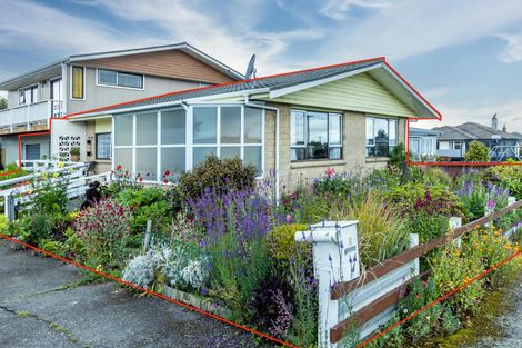 Photo of property in 5-5a Rugby Street, Waimate, 7924