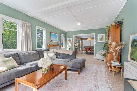 Photo of property in 70 Park Road, Carterton, 5713