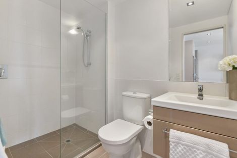 Photo of property in 4/79 Schnapper Rock Road, Schnapper Rock, Auckland, 0632