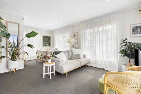 Photo of property in 22 Bowes Crescent, Strathmore Park, Wellington, 6022