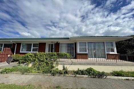 Photo of property in 1/2 The Link, Howick, Auckland, 2010