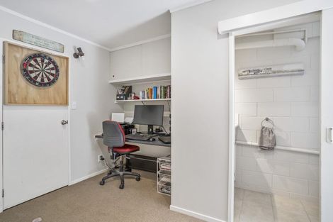 Photo of property in 2/22 Tui Glen Road, Birkenhead, Auckland, 0626