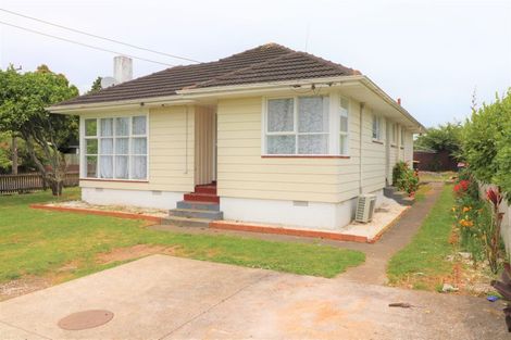 Photo of property in 2 Mervan Street, Mangere East, Auckland, 2024